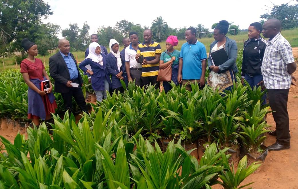 Principal of MATI Mubondo Agricultural Collage Mr. Hanif J.Nzully(Second from left) accompanied with Agricultural Tutor Mrs. Agness B.Mugaka(Third from right) have visited  TARI Kihinga Research Center in Kigoma Region for the purpose of evaluating studen