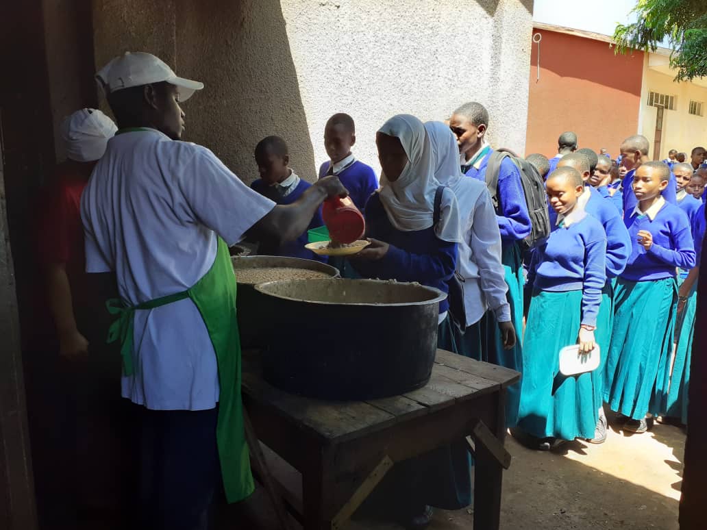 Promoting the pigeon pea in school feeding programs